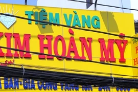 Bắt đối tượng cầm dao, cướp tiệm vàng giữa ban ngày