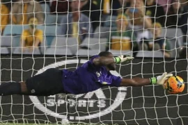 Sốc: Đội trưởng của tuyển bóng đá Nam Phi bị bắn chết