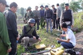 Nổ súng truy bắt nhóm tội phạm ma túy, thu 160 bánh heroin