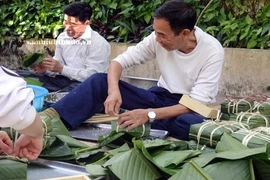 Tâm sự nhói lòng của các cụ già quyết không về nhà đón Tết