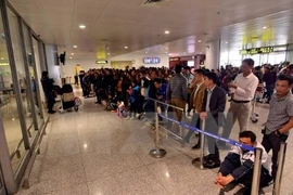 Sân bay Nội Bài chật cứng những ngày áp Tết