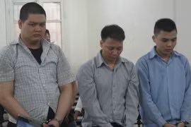 Án tù đích đáng dành cho nhóm côn đồ truy sát người vô cớ