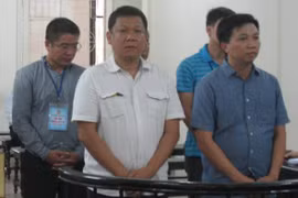 Tạo dựng và phong tỏa chứng khoán khống chiếm đoạt gần 300 tỷ đồng