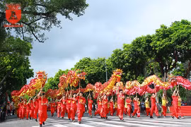 [ẢNH] Đặc sắc Lễ hội đường phố chào mừng 10 năm Thủ đô Hà Nội mở rộng địa giới hành chính
