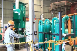 Việt Nam nghiên cứu thành công máy tạo ra điện từ rác