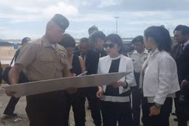 Bộ trưởng Quốc phòng Nhật Bản thị sát các căn cứ Mỹ