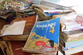 Lũ đi qua… khó khăn ở lại!