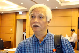 Nhà sử học Dương Trung Quốc: Hát để thể hiện lòng tự hào dân tộc