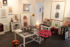 Sở hữu các tác phẩm nghệ thuật giá rẻ