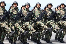 Đẩy mạnh kinh tế biển để tăng cường khả năng bảo vệ chủ quyền