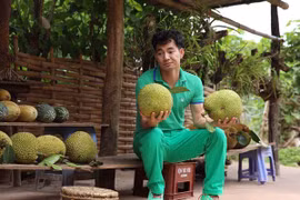 Bố và con trai: Không thể như hai... thằng bạn được!