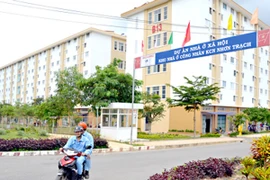 Đảm bảo đời sống cho công nhân khu công nghiệp