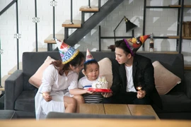 Phan Mạnh Quỳnh thử sức với dòng nhạc Tropical 