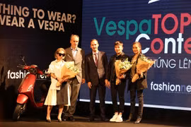 Lê Minh Ngọc, Pông Chuẩn, Lâm Thúy Nhàn cạnh tranh nhau trong cuộc thi stylist 