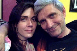 Đôi vợ chồng chênh 33 tuổi gây sốt mạng xã hội