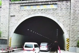 Đường hầm quay ngược thời gian