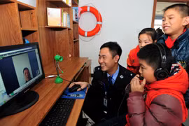 Ông bố cảnh sát có 39 đứa con