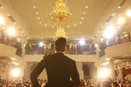 Quán quân Trọng Hiếu chính thức ra mắt MV đầu tay "Con đường tôi"