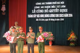 CAQ Bắc Từ Liêm tổ chức thăng cấp bậc hàm cho 183 cán bộ, chiến sỹ