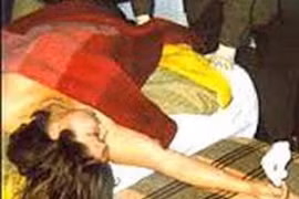 Một phụ nữ chết lõa thể trong nhà nghỉ