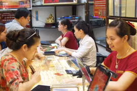 Giá vàng trong nước đột nhiên tăng vọt