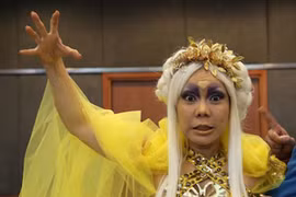 "Tiên nữ không kiêng cữ"