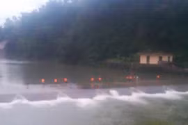 Đã tìm thấy ba sinh viên bị lũ cuốn trôi tại Quảng Ninh