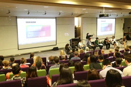 Đại học Rmit quảng bá thời trang Việt Nam ra quốc tế