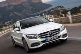 Mercedes-Benz triệu hồi hàng nghìn chiếc C-Class vì lỗi vô-lăng