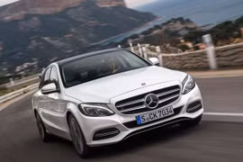 Mercedes-Benz triệu hồi hàng nghìn chiếc C-Class vì lỗi vô-lăng