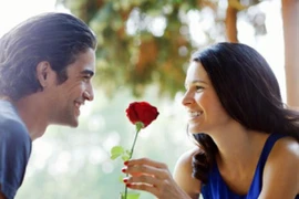 Những hành động chứng tỏ chàng "phát điên" vì bạn