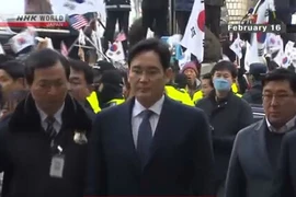 Tổng thống Park Geun-hye bị xác định là nghi phạm tham nhũng 