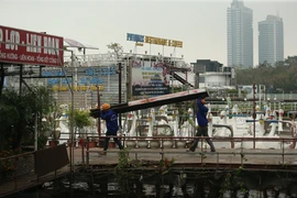 Quyết trả lại không gian thông thoáng cho hồ Tây