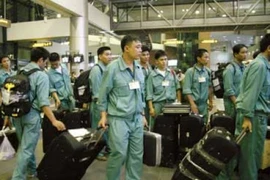 Tháng 11-2015: 9.837 lao động đi làm việc ở nước ngoài 