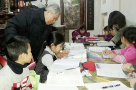 Lớp học của ông giáo Nguyễn Trà