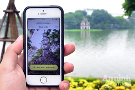 Phố đi bộ quanh hồ Gươm: Wifi miễn phí sẵn sàng phục vụ du khách
