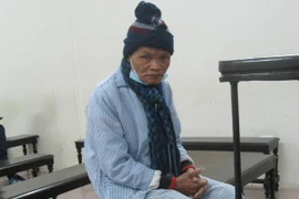 Gần 70 tuổi vẫn mạo nhận sỹ quan nghỉ hưu để lừa "chạy" việc làm