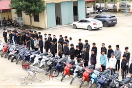 Triệu tập 70 đối tượng mang hung khí đi gây rối trật tự công cộng khiến 5 người bị thương