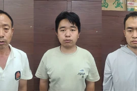 Triệt phá đường dây buôn bán các sản phẩm thể thao giả từ Trung Quốc về Việt Nam