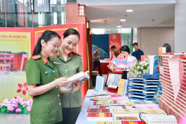  Phát triển sâu rộng văn hóa đọc trong Công an nhân dân