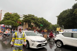 Căng mình dưới mưa, đảm bảo an ninh trật tự phục vụ sơ duyệt diễu binh, diễu hành sự kiện A80