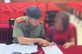 Công an Hà Nội xử phạt 2 trường hợp đăng tin sai sự thật về sản phẩm Happy Mom 