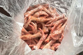 Phát hiện 700 kg chân gà, thịt bò, má lợn không rõ nguồn gốc xuất xứ