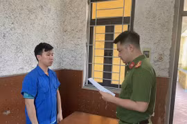 Bắt nam nhân viên FPT Retail tham ô tài sản của công ty