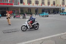 Khởi tố nam thanh niên điều khiển mô tô đâm chiến sỹ Công an bị thương trong khi làm nhiệm vụ