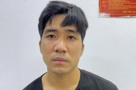 Từ chiếc điện thoại iPhone để trong hộc xe máy