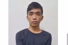 Bắt đối tượng đột nhập nhà dân cướp điện thoại 