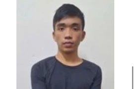 Bắt đối tượng đột nhập nhà dân cướp điện thoại 