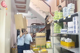 Khởi tố 2 đối tượng buôn bán hàng giả là thuốc chữa bệnh