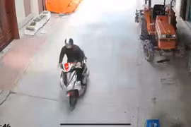 Bắt đối tượng cướp giật điện thoại sau 4 giờ truy xét